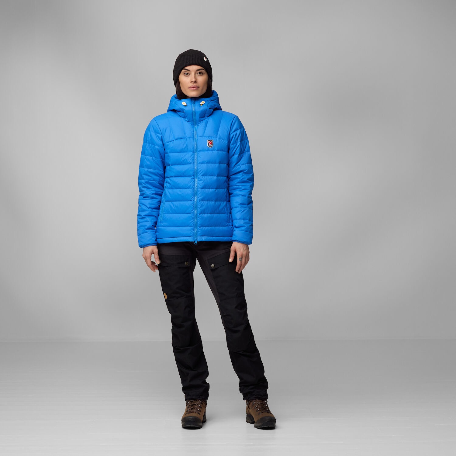 Fjällräven Women's Expedition Pack Down Hoodie - Naisten kevytuntuvatakki Musta 04