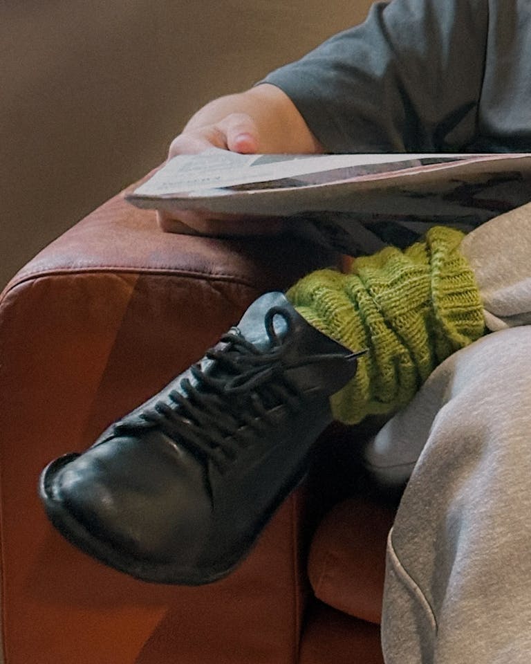 VIBAe Lisboa Leather Black 05