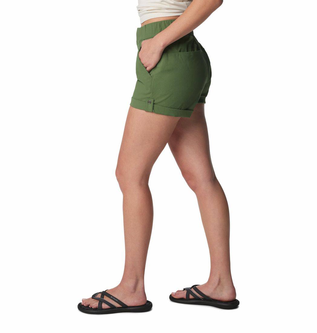 Columbia Women's Firwood Camp II Shorts Canteen Spaced Diamond 02