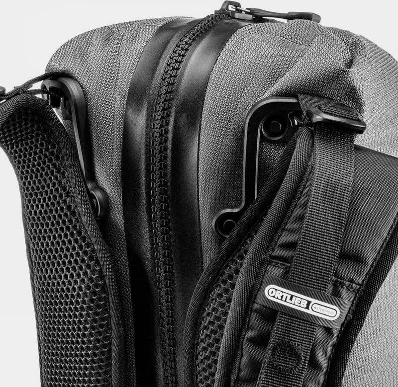 Ortlieb Atrack CR Urban 25L Pepper 06