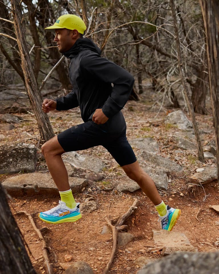 Hoka Men's Skyflow Jacket Black 05