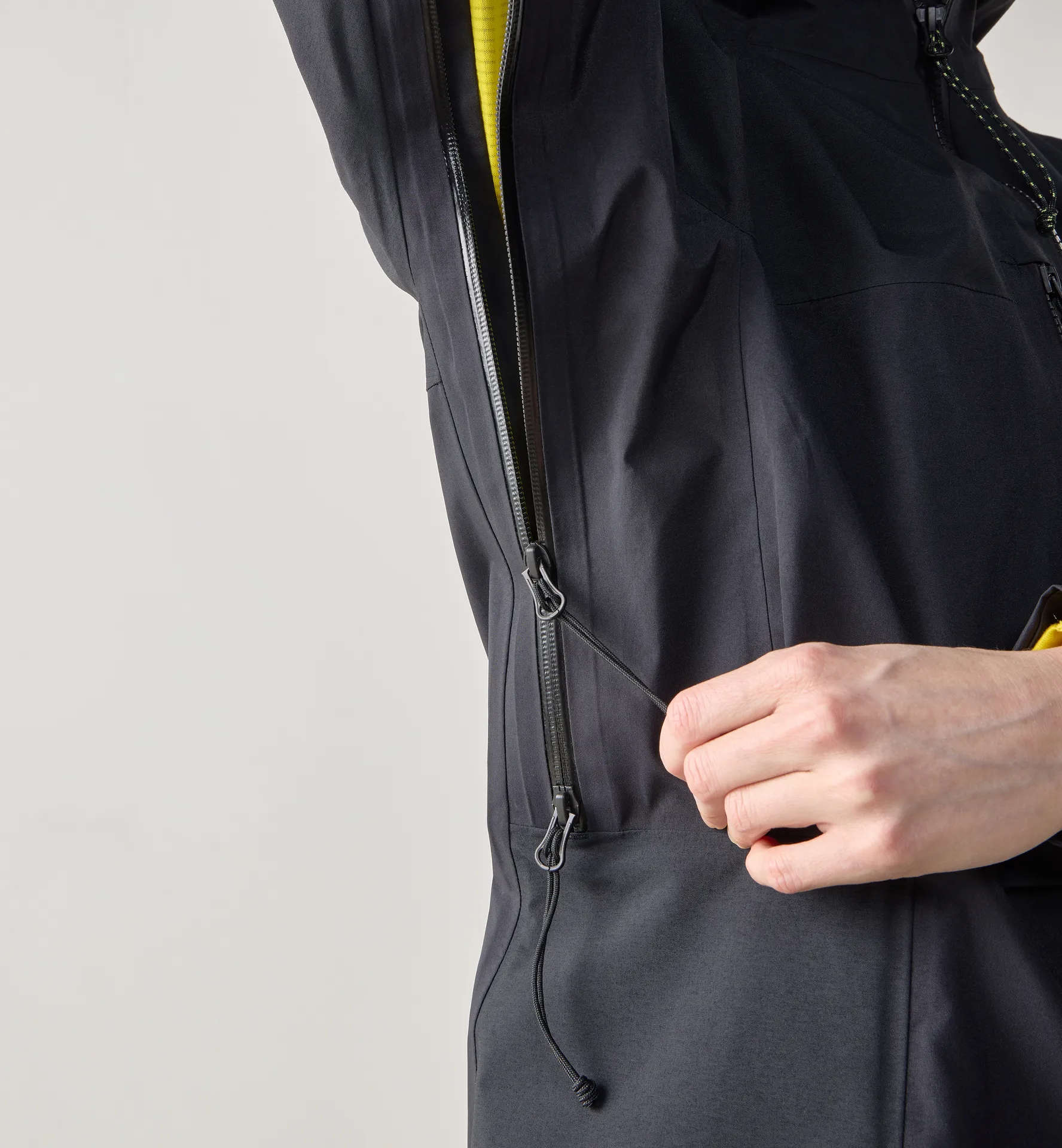 Haglöfs Women's Spitz Pro II GTX Jacket Musta 07