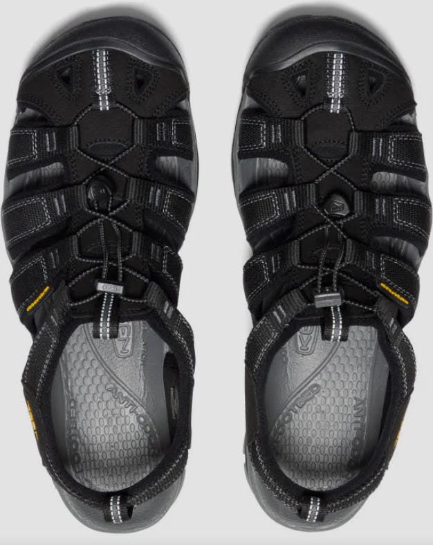 Keen Men's Clearwater CNX Black 05