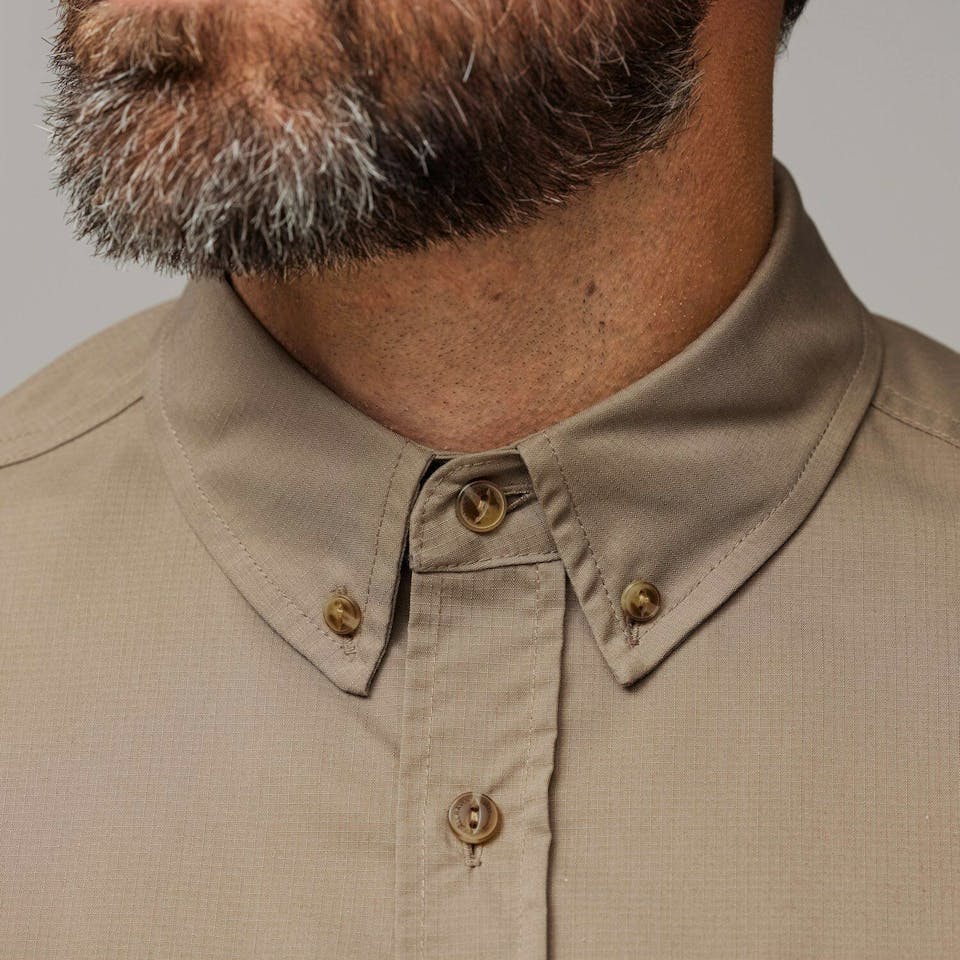 Fjällräven Men's Övik Air Stretch SS Shirt Suede (Brown) 07