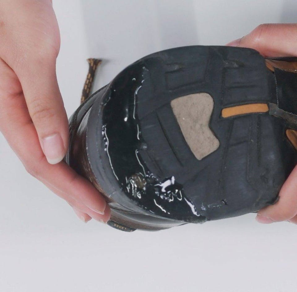 Gear Aid Aquasure +SR Shoe Repair  04