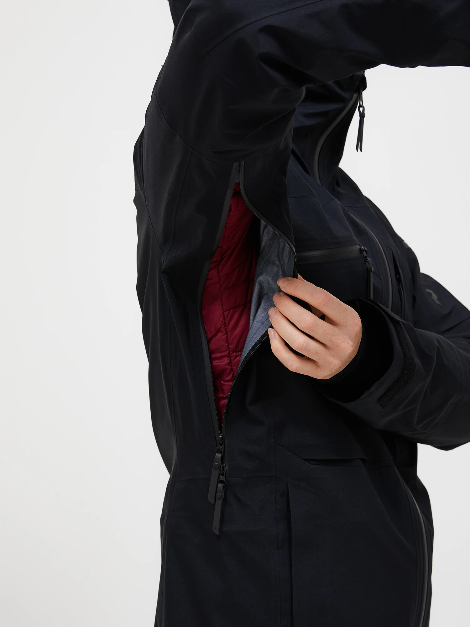 Peak Performance Women's Alpine GTX C-Knit 3L Shell Jacket Black 10