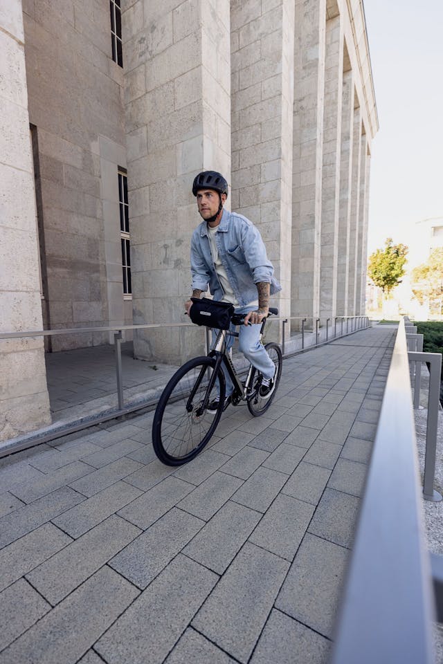 Ortlieb Velo-Sling Flex 2,5L Black 04