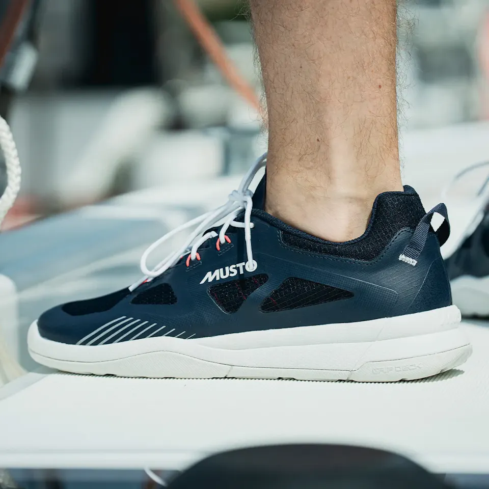 Musto Men's Dynamic Race Trainer Navy 02