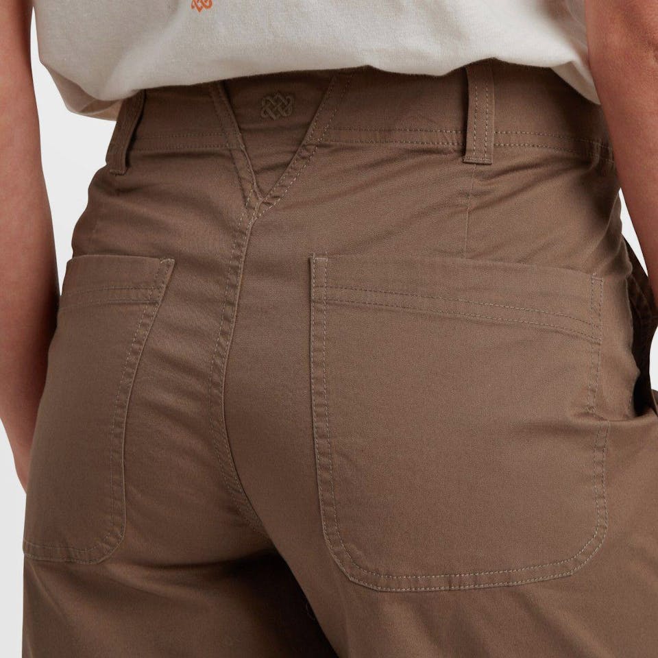 Sherpa Women's Tenjing Shorts Sand 06