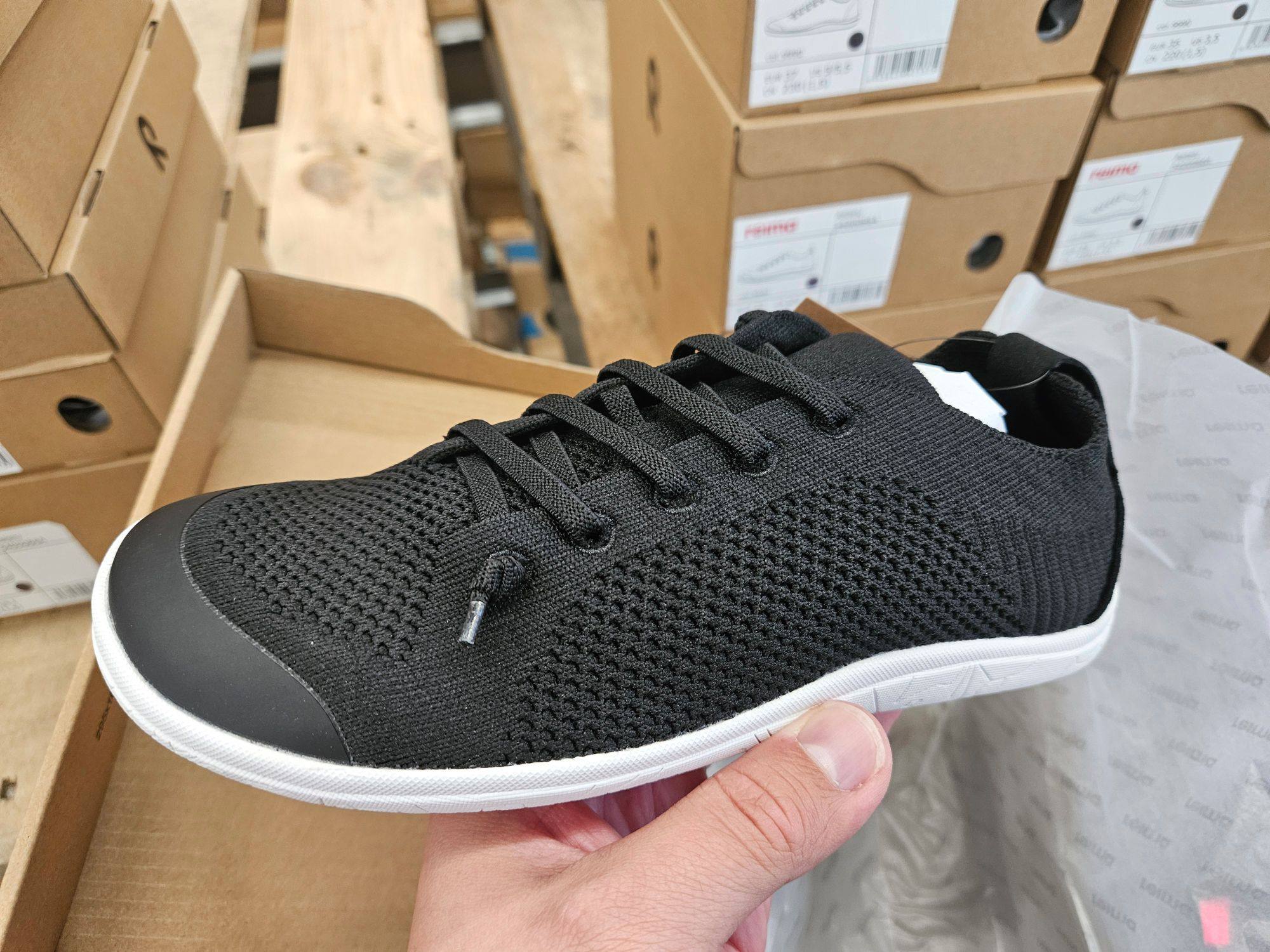 Reima Astelu Black 02