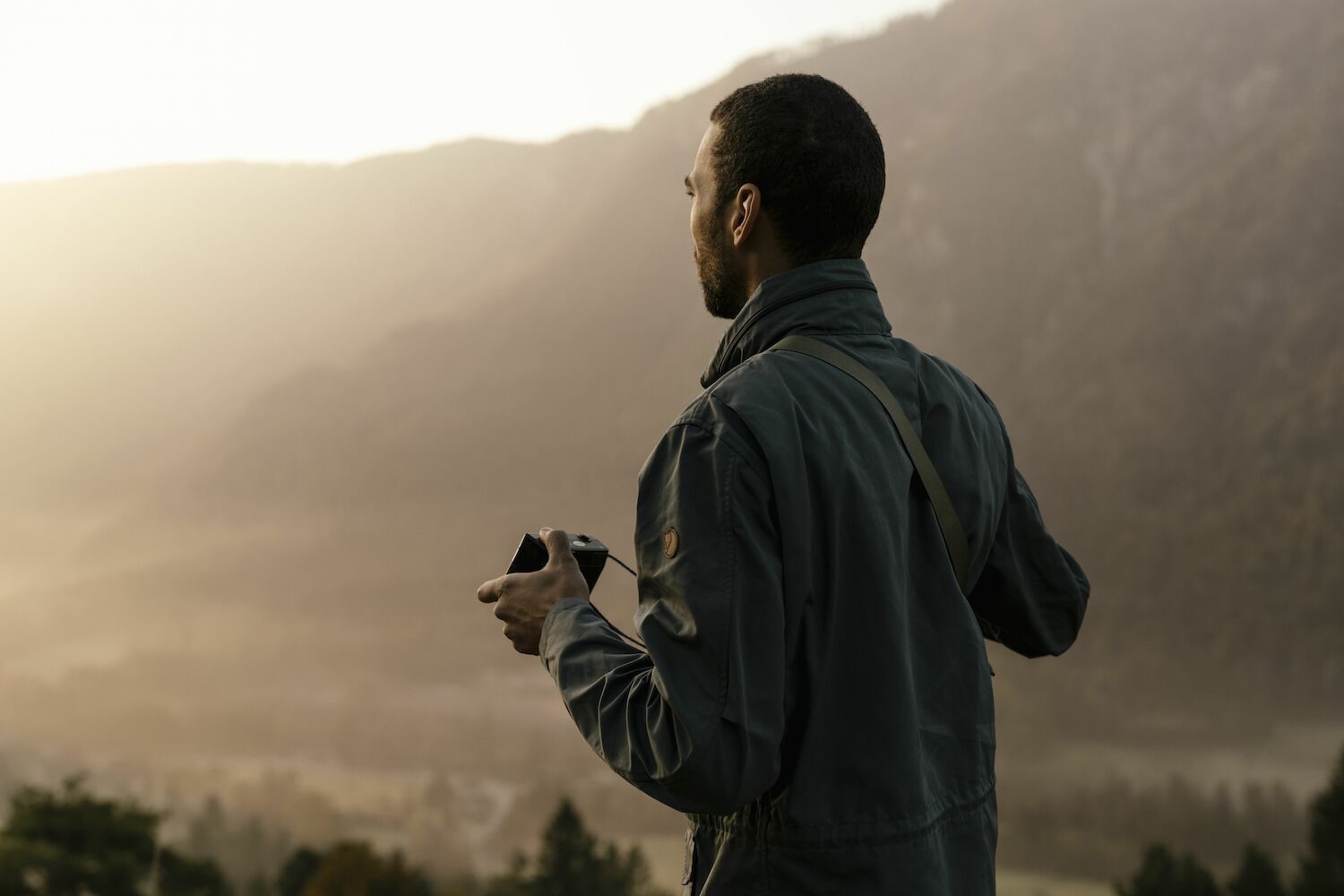 Fjällräven Men's Räven Jacket Green 03