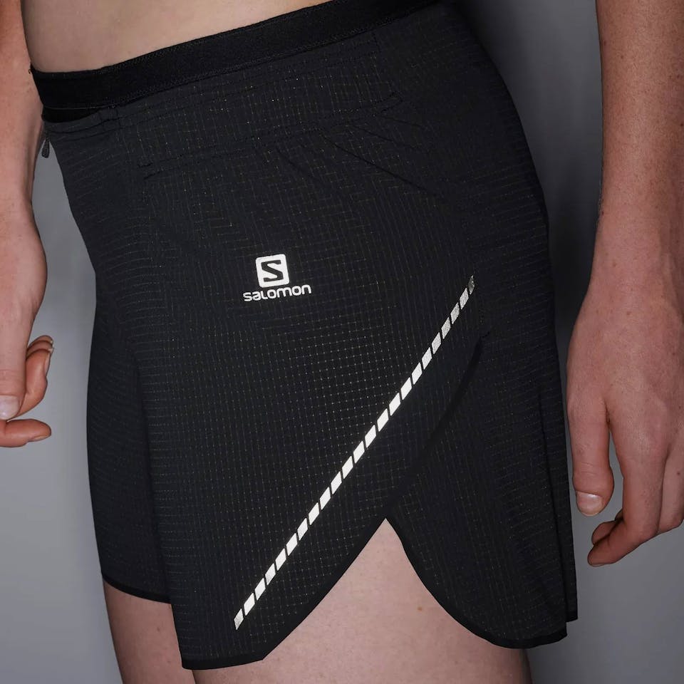 Salomon Women's Sense Aero 5" Shorts Musta 06