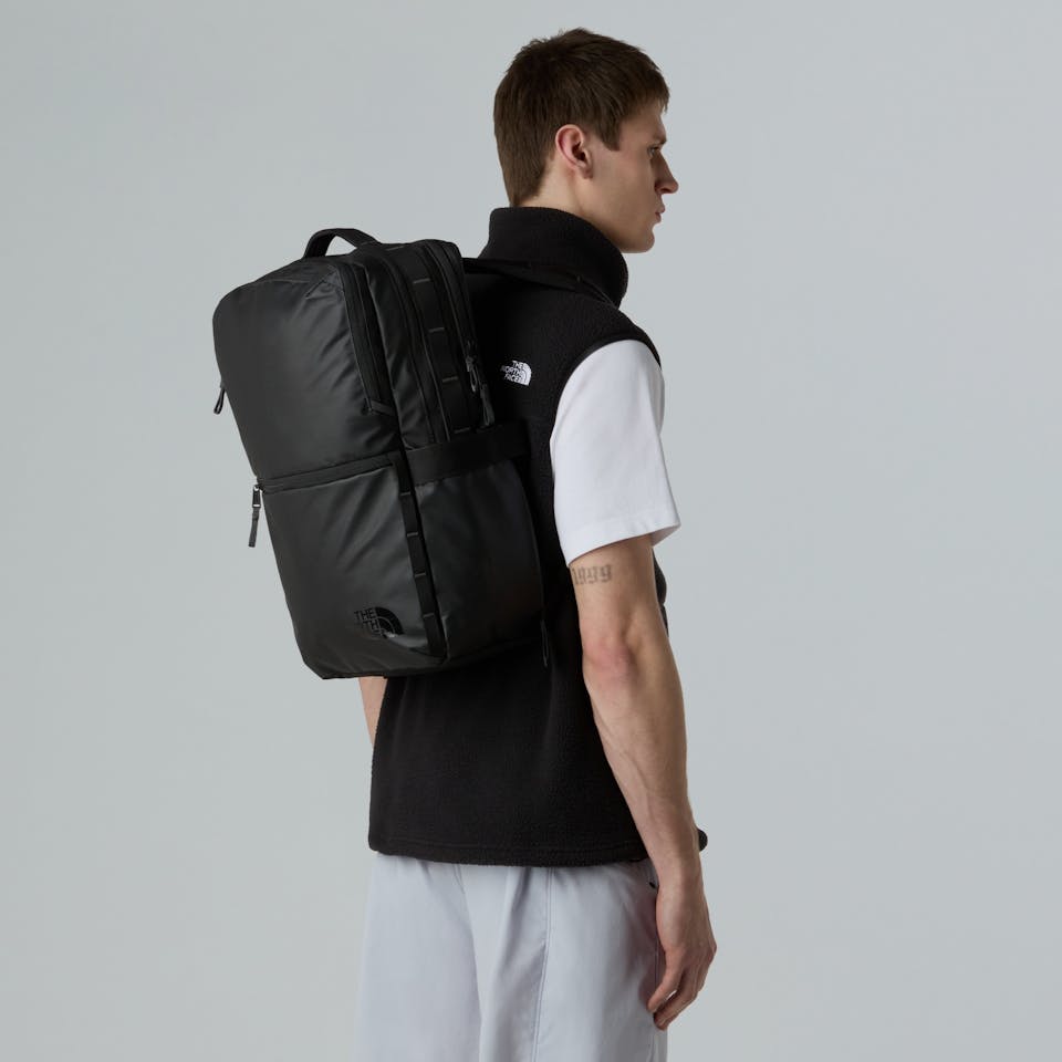 The North Face Base Camp Voyager Daypack Musta / Harmaa 02