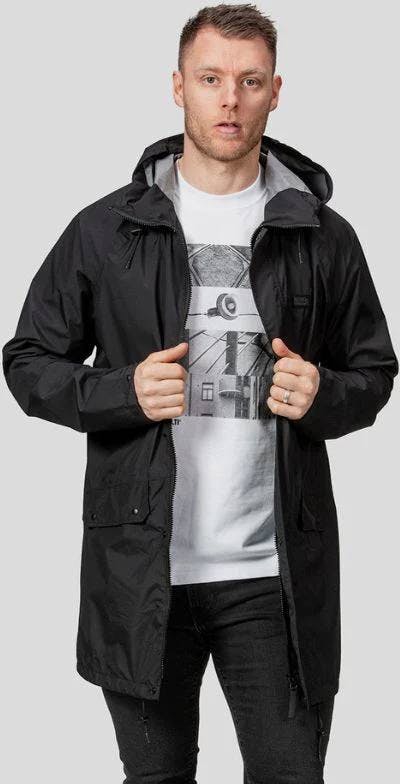 Halti Men's Kevee Parka Musta 01
