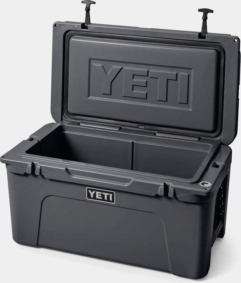 Yeti Tundra 65 Charcoal 02