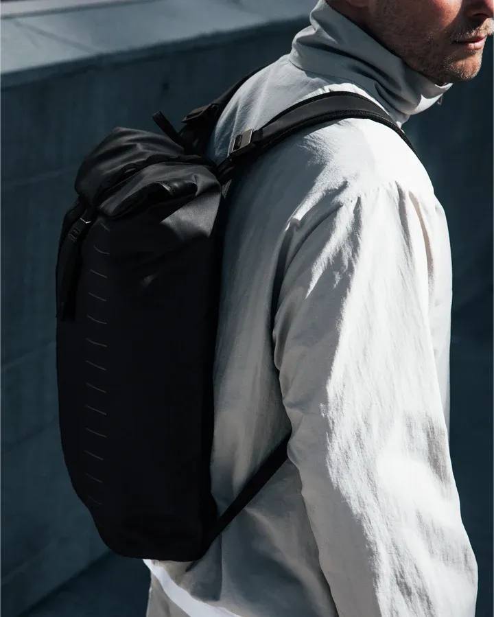 DB Essential Backpack 12L Black 08