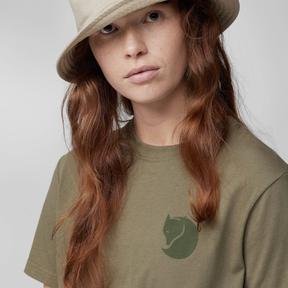 Fjällräven Women's Fox Boxy Logo Tee Green 04