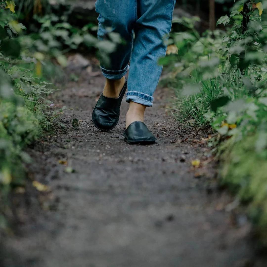 VIBAe Roma Leather Musta 03