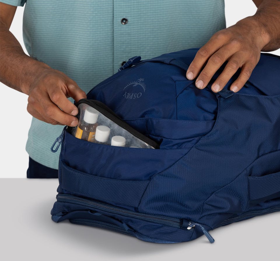 Osprey Farpoint 40 Black 09