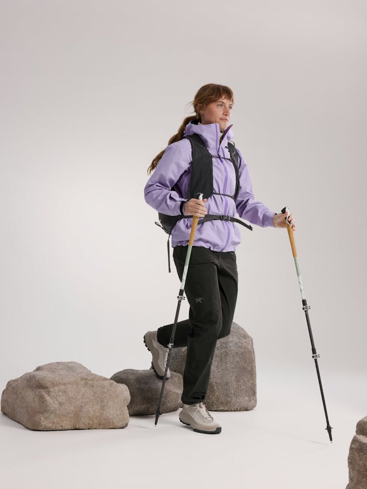 Arc'teryx Women's Beta Jacket Mallow 04