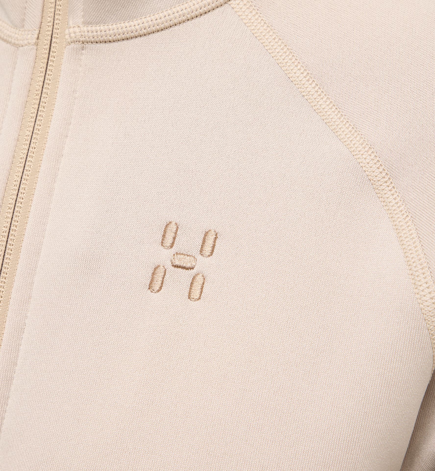 Haglöfs Women's Magma Mid Hood Chalk 04