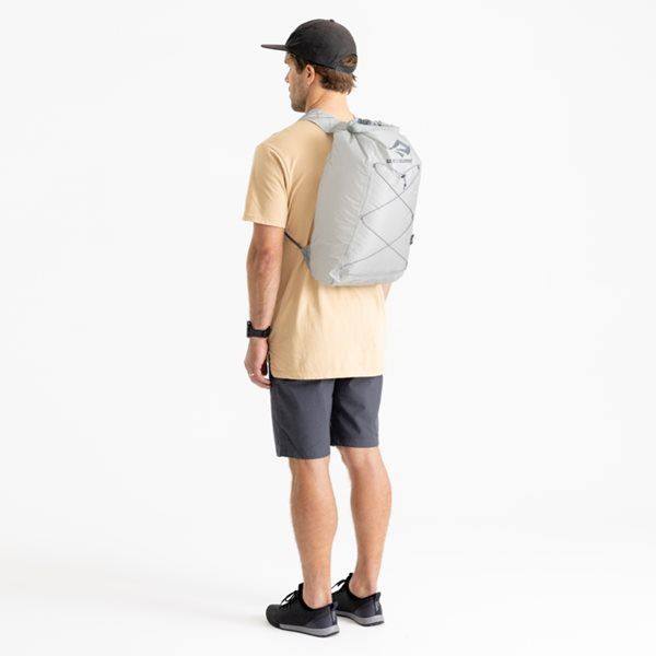 Sea To Summit Travellight Ultra-sil Dry Day Pack 22L Grey 02