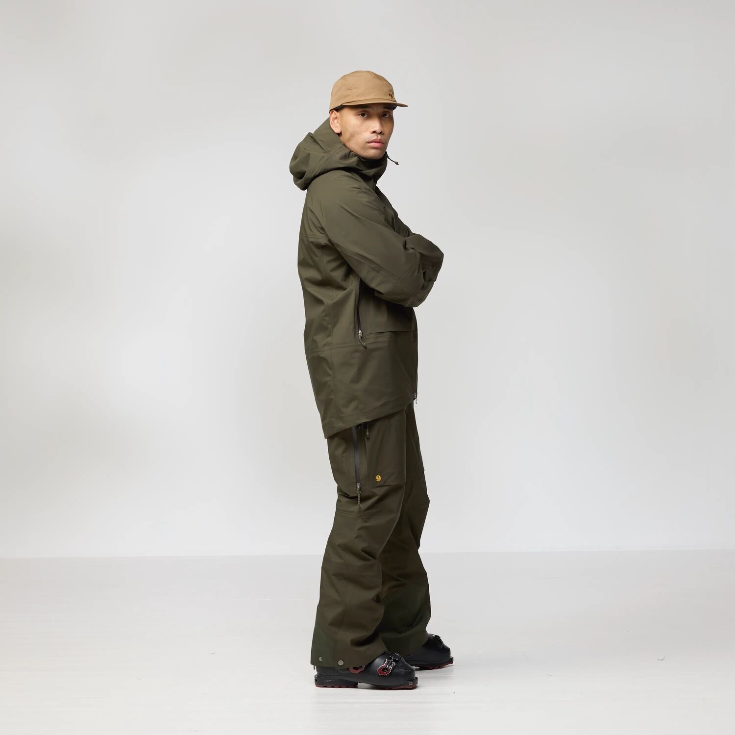 Fjällräven Men's Bergtagen GTX Tour Jacket Black 03