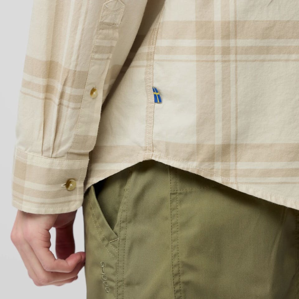 Fjällräven Men's Övik Lite Flannel Laurel Green / Chalk White 06