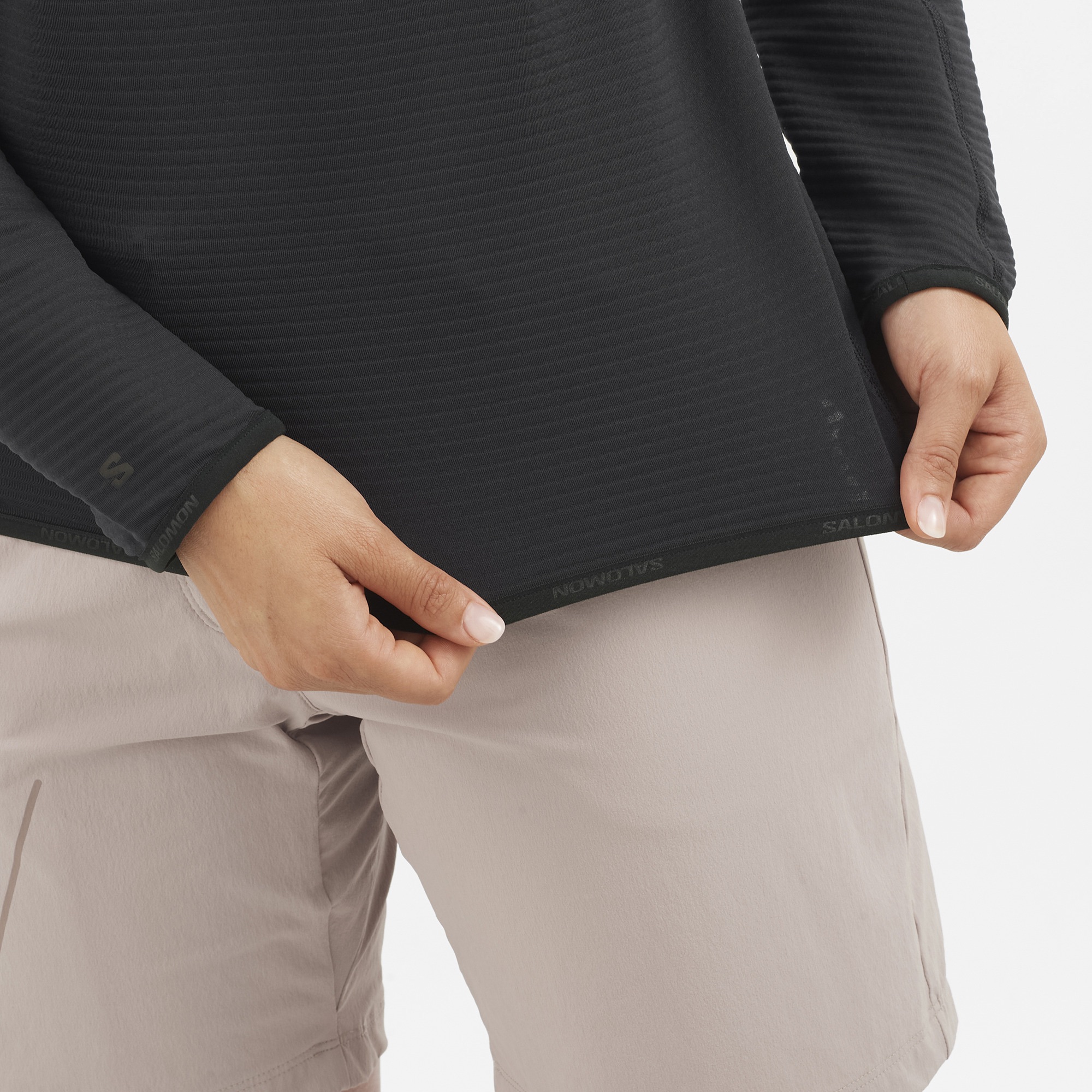 Salomon Women's Essential Lightwarm Half Zip Musta 06