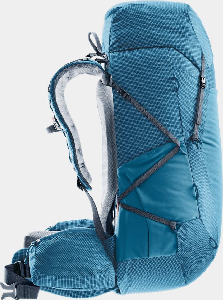 Deuter Aircontact Ultra 40+5 Blue 02