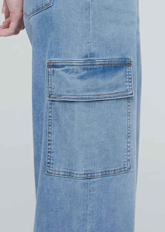 Duer Women's Performance Denim Lite Hi-rise Cargo Pacific 06