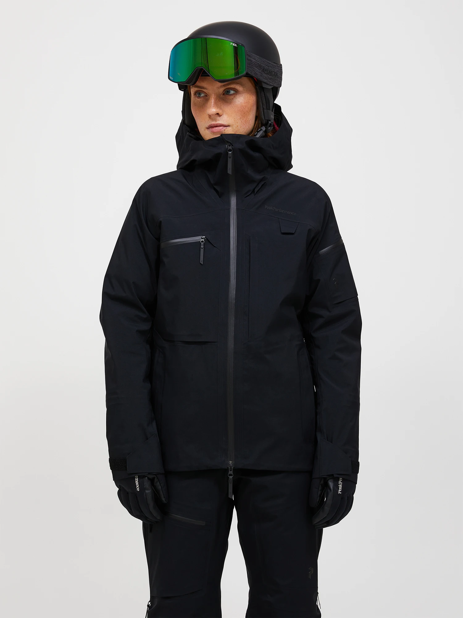 Peak Performance Women's Alpine GTX C-Knit 3L Shell Jacket Black 03