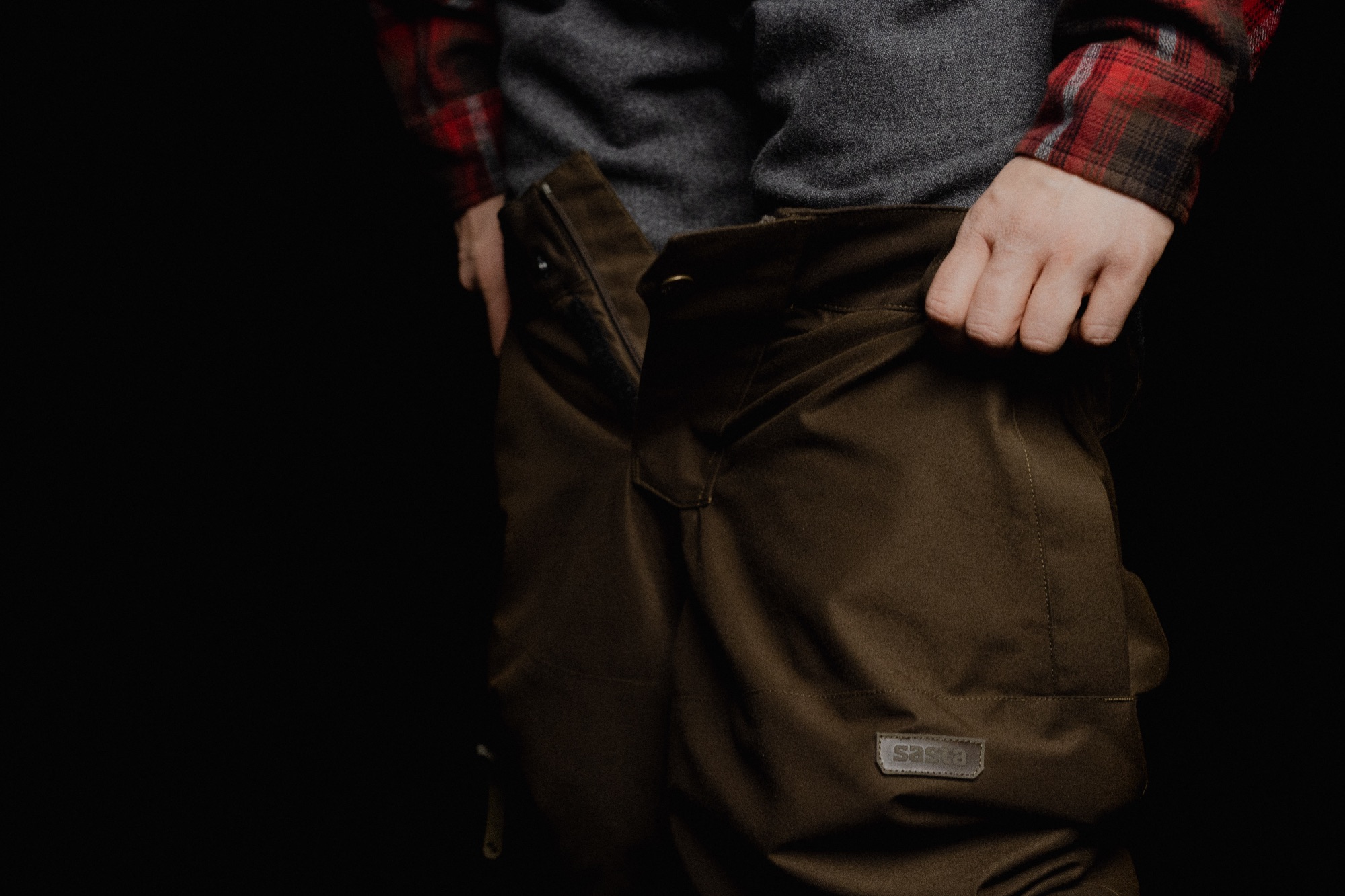 Sasta Women's Tuohi Joggers Charcoal 10