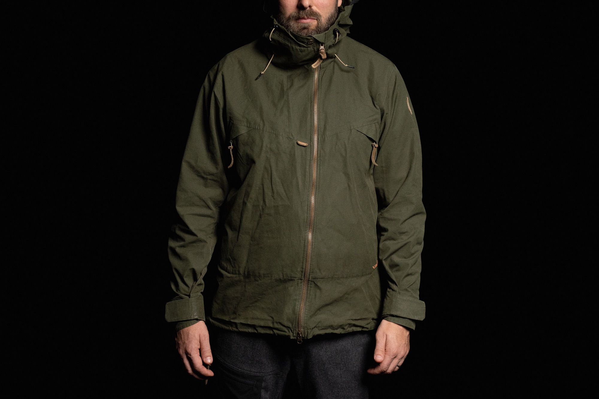 Sasta Peski Jacket Musta 04