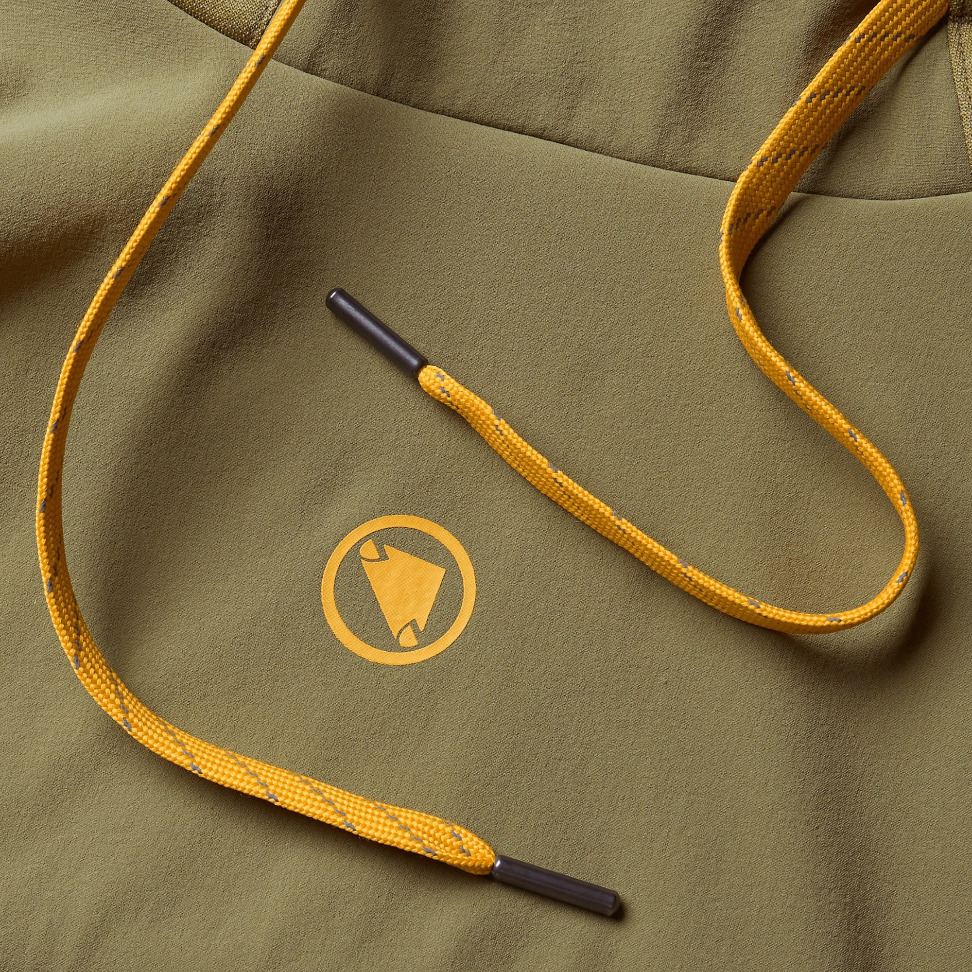 Endura Men's Trailster Tech Hoodie Green 02