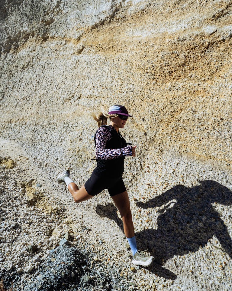 Mons Royale Women's Bella Merino Long Sleeve Hood Rock leopard / black 05