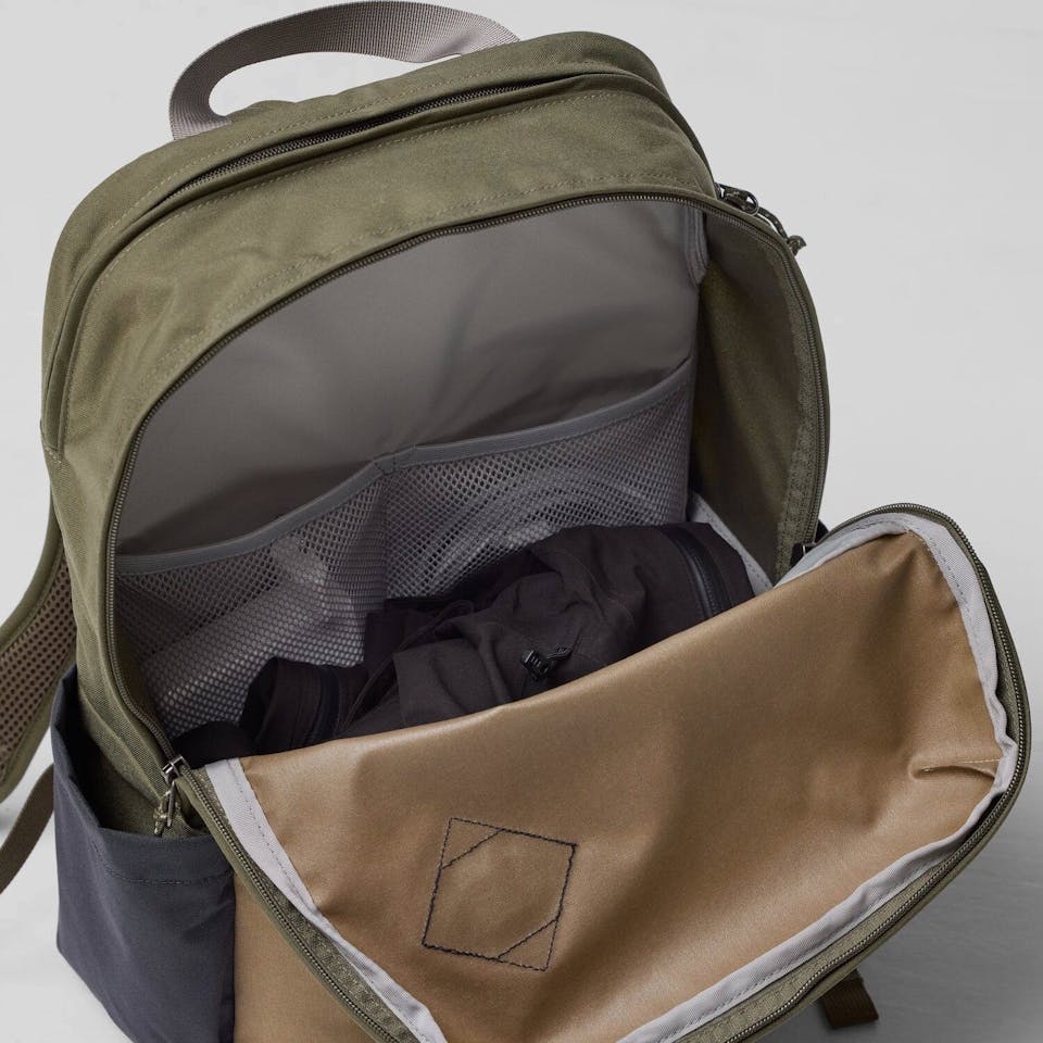 Fjällräven Vardag Backpack 17 Coal Black 11