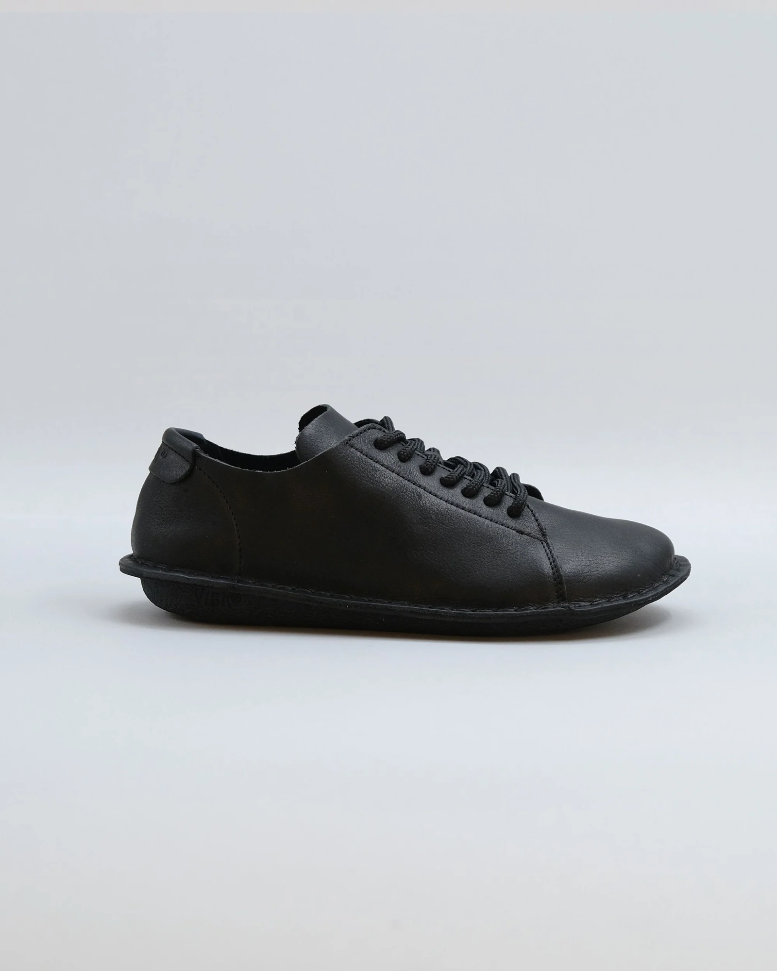 VIBAe Lisboa Leather Black 04