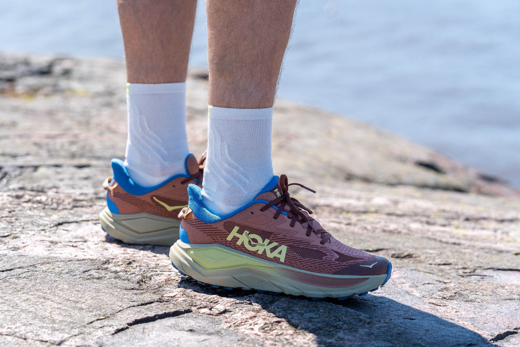 Hoka Men's Challenger 8 Jade / Truffle Salt 22