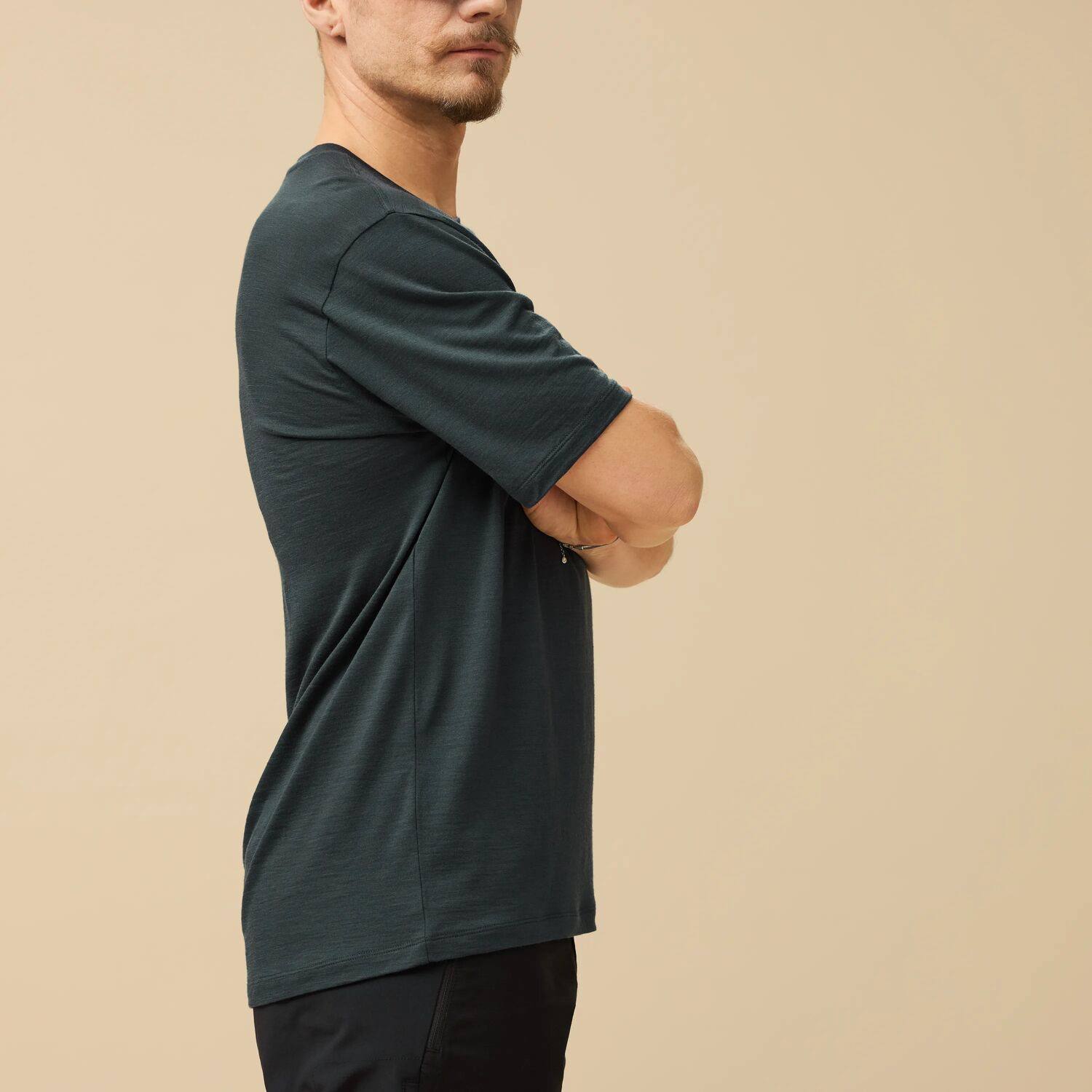 Fjällräven Men's Hoja Wool Tee Dark navy 06