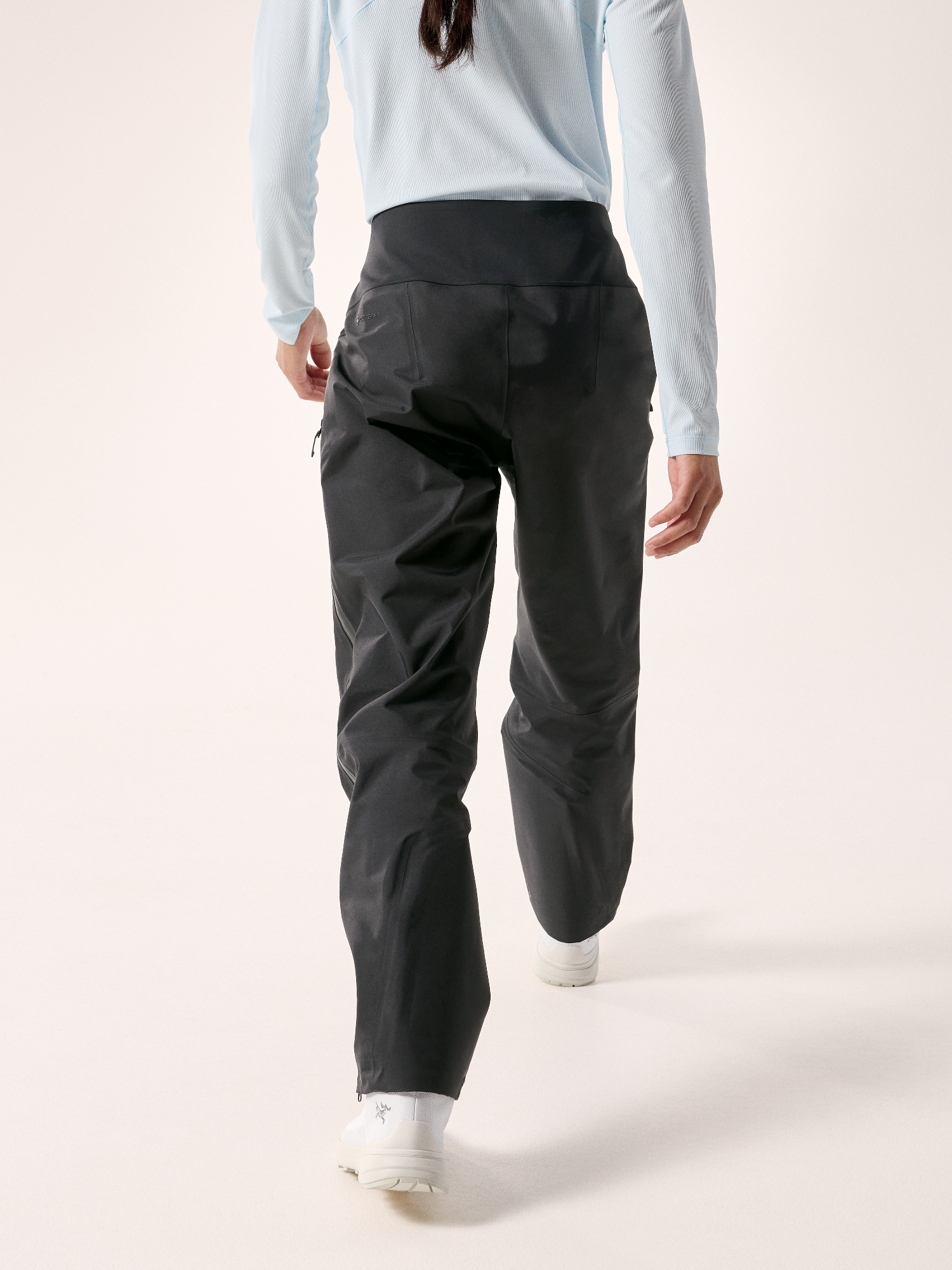 Arc'teryx Women's Beta Pant Musta 03