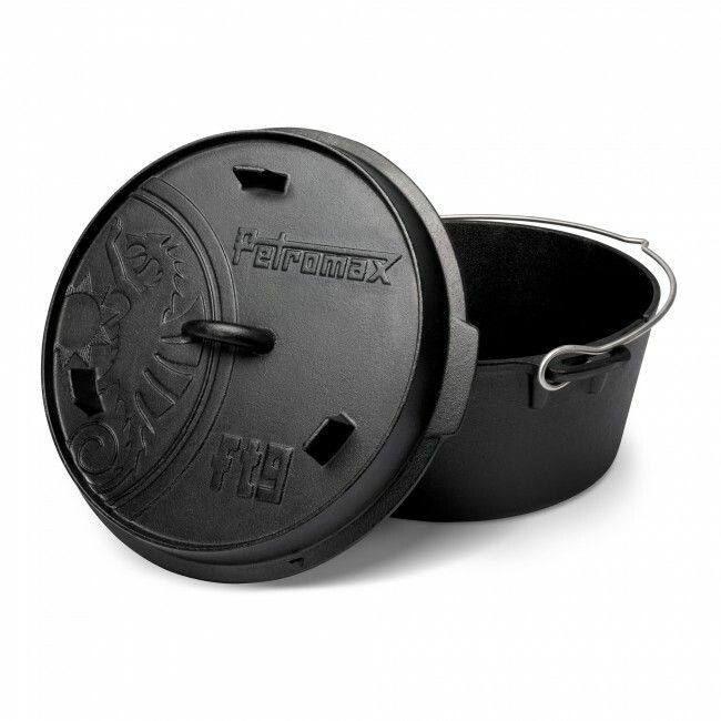 Petromax Dutch Oven Ft9 Flat Base  03