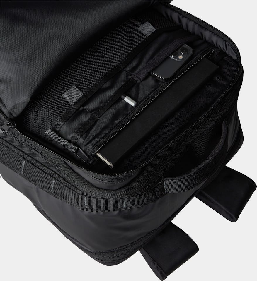 The North Face Base Camp Voyager Daypack Large Musta / Harmaa 02