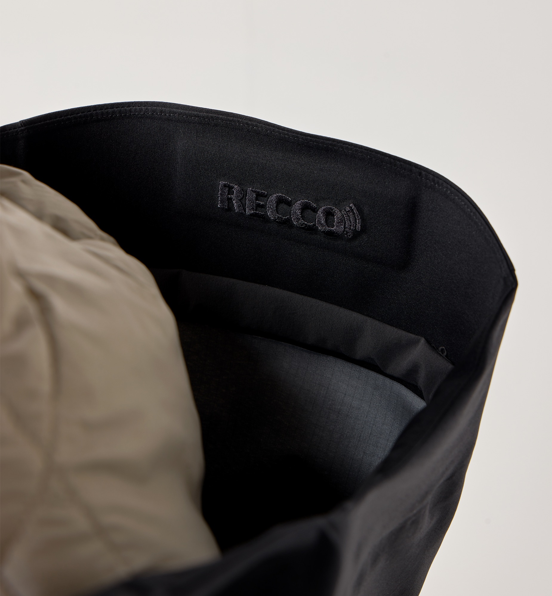 Haglöfs Women's Vassi GTX Pro II Jacket Black 12