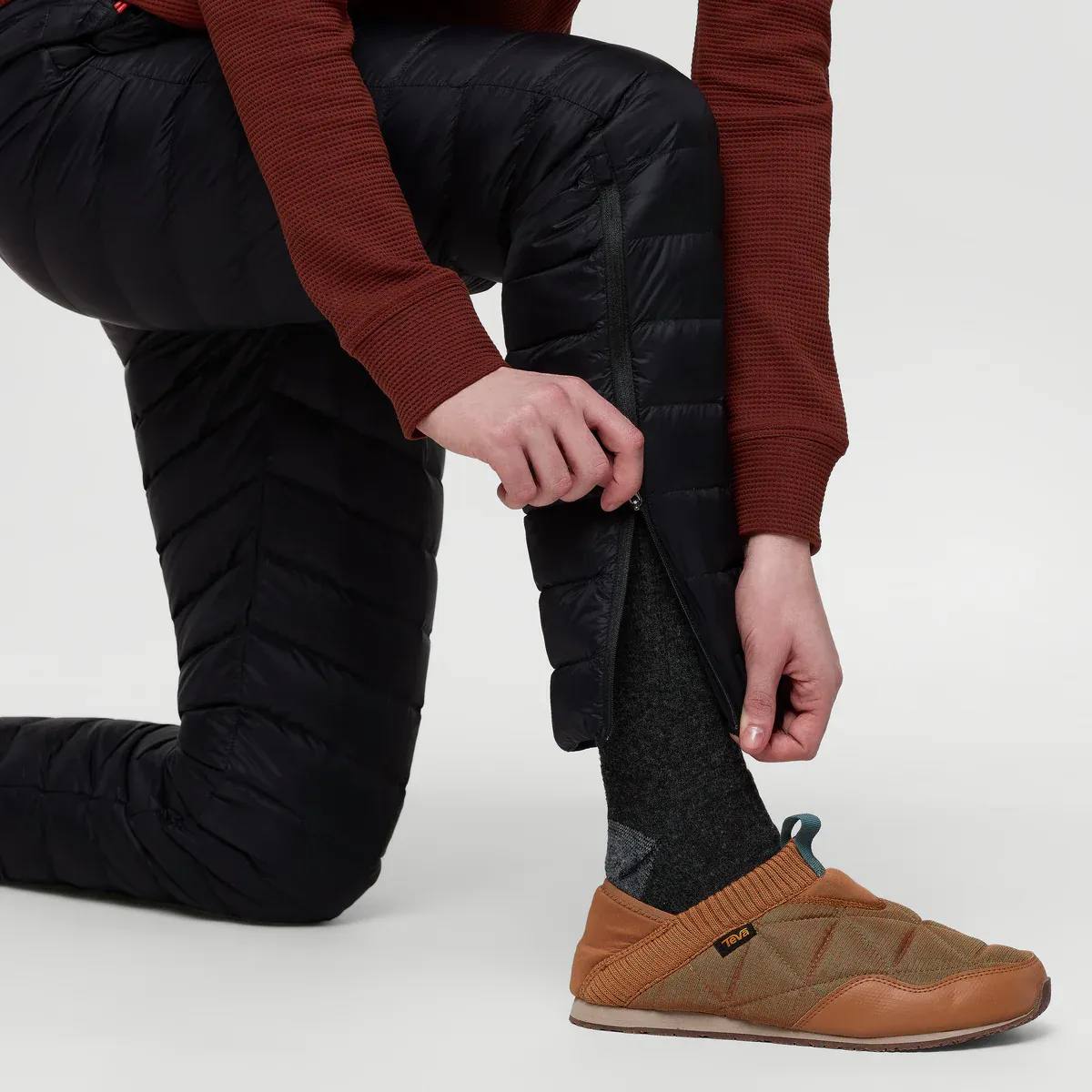 Cotopaxi Women's Fuego Down Pant Musta 08