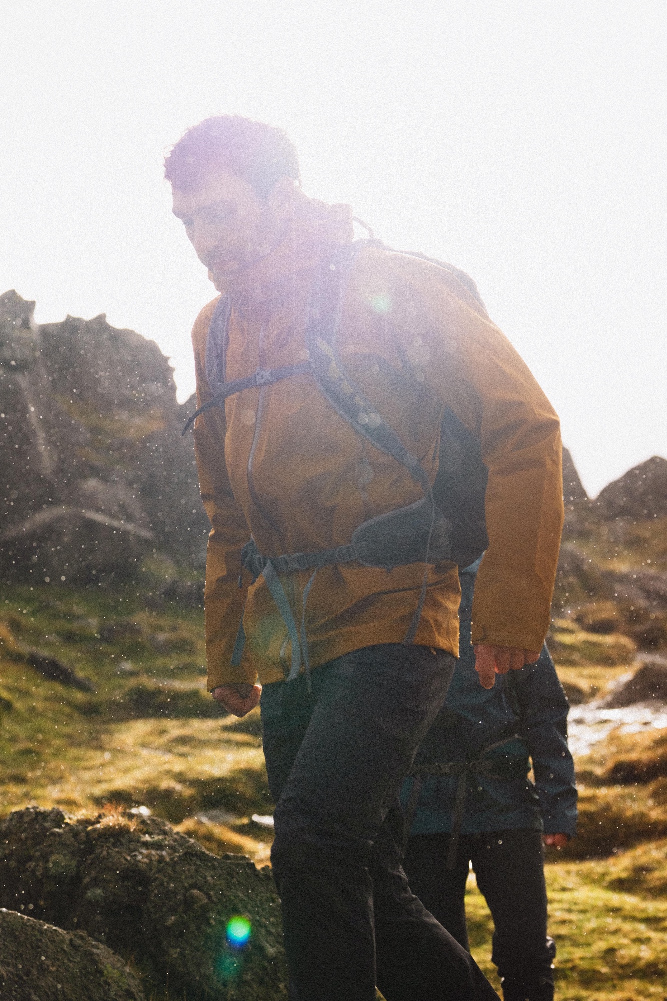 Rab Men's Namche GTX Jacket ja Lowa Men's Renegade Evo Mid GTX Musta 14