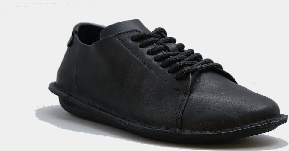 VIBAe Lisboa Leather Black 01