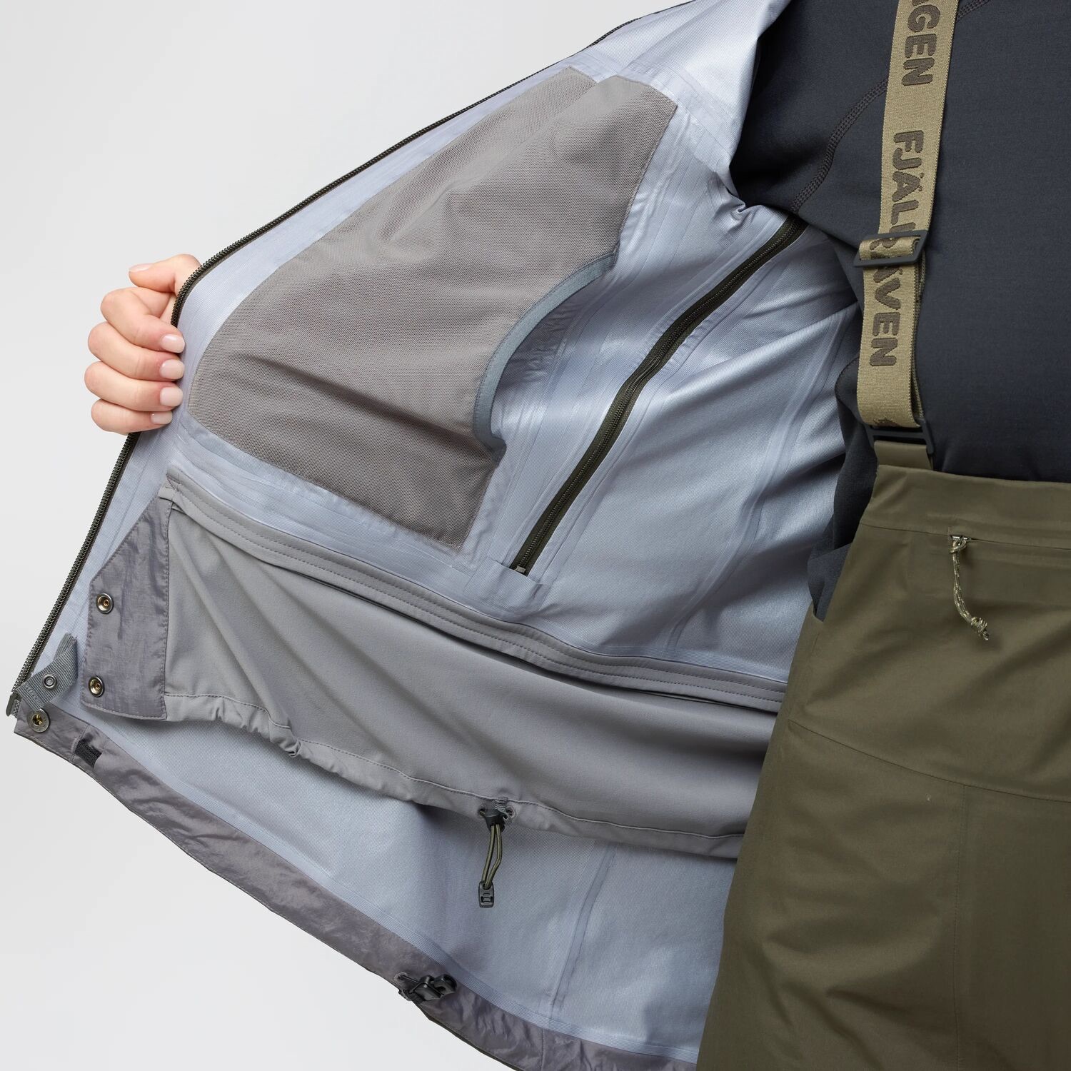 Fjällräven Women's Bergtagen GTX Tour Jacket Black 12