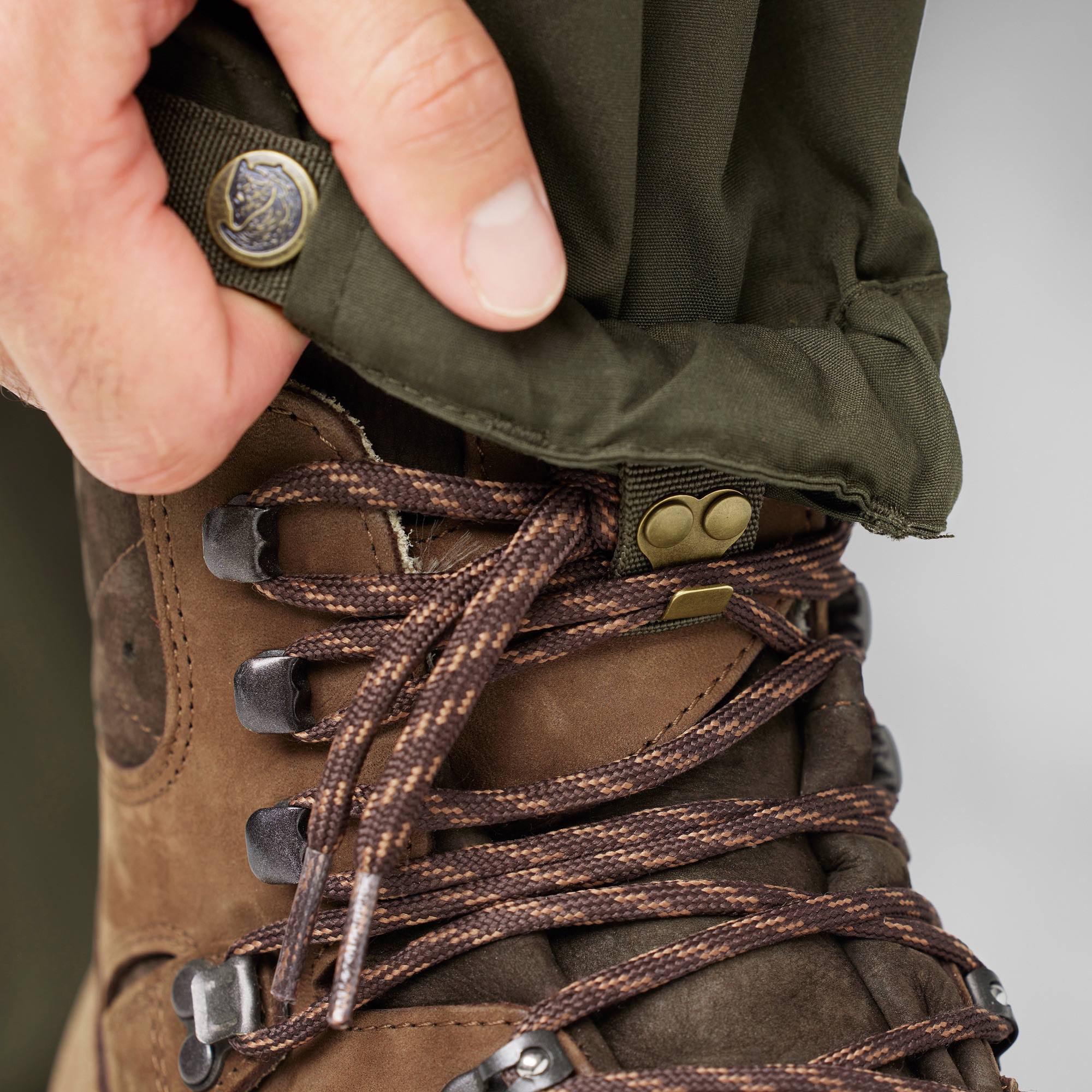 Fjällräven Men's Vidda Pro Trousers Dark olive / Black 08