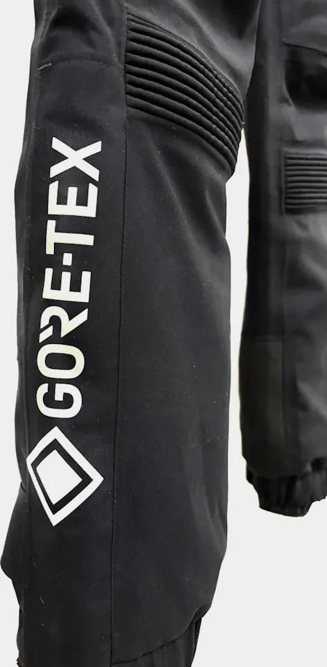 Rukka Naisten lasketteluhousut Gore-Tex -kalvolla 40 Musta (Second Hand) Musta 03